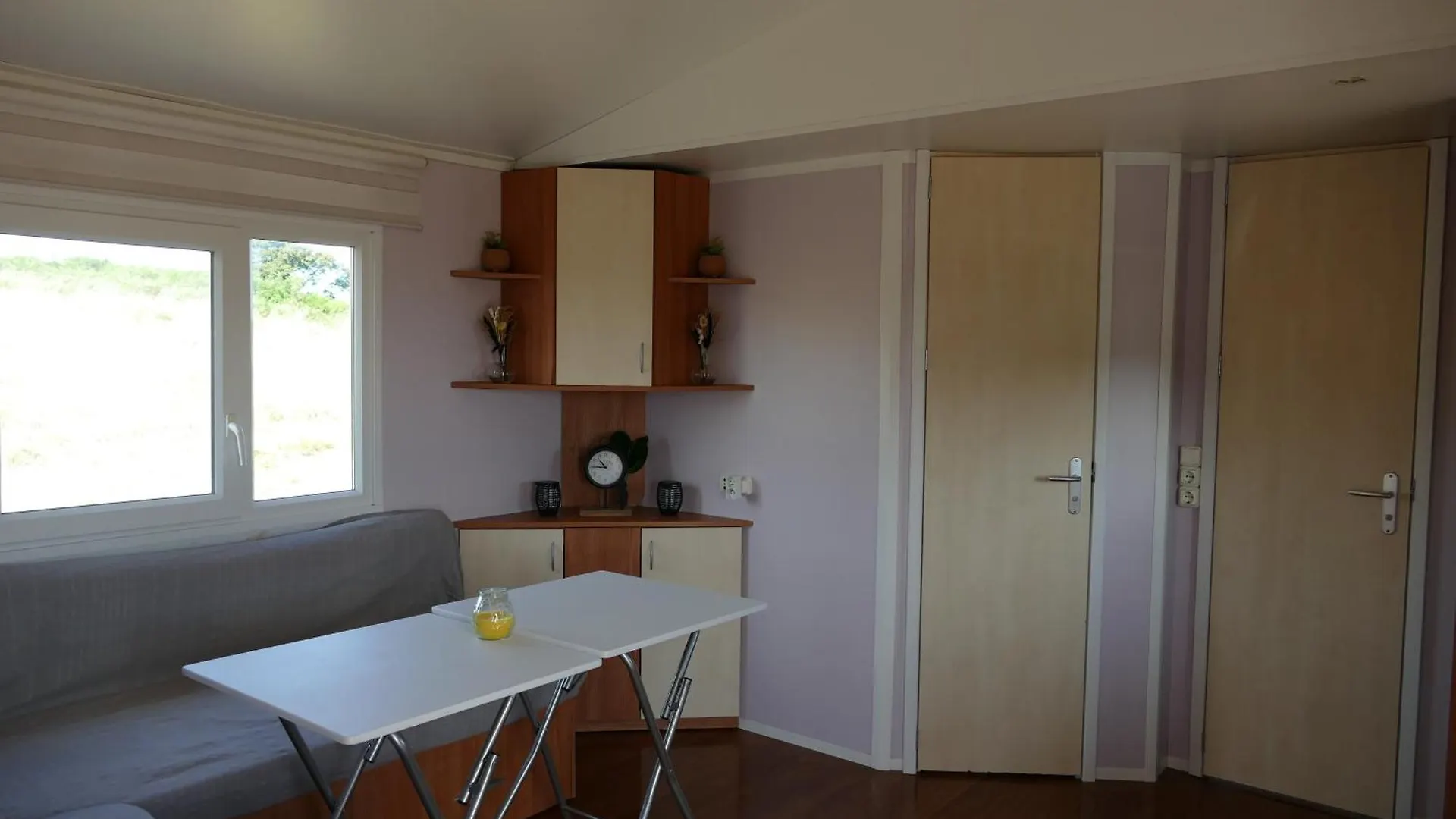 La Lodge De L'Etoile Du Berger Cenves 营地